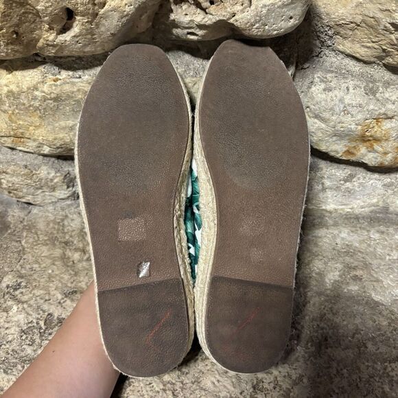 CHINESE Laundry Hayden Green Tropical Print Beaded Bug Espadrilles Shoes 9/40 - Picture 10 of 10